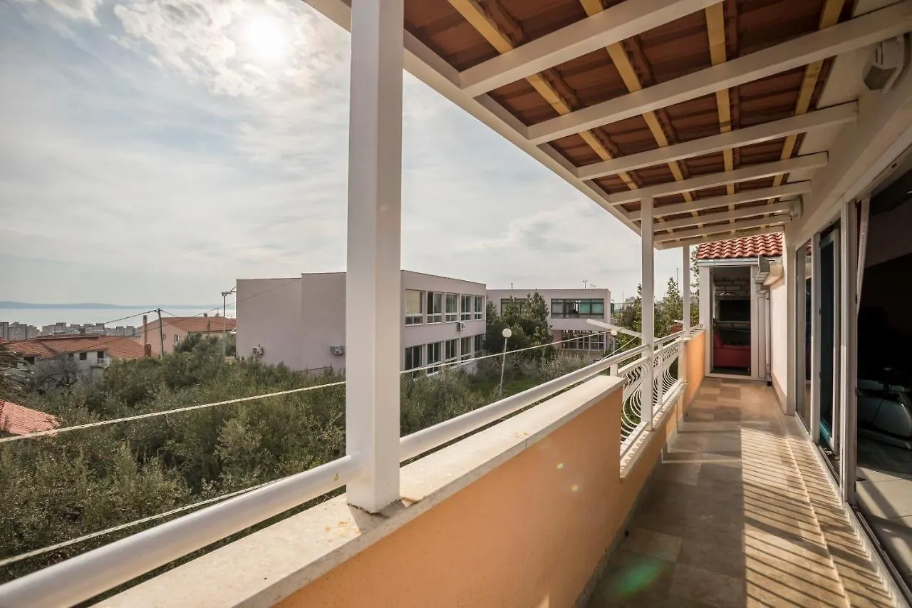 Luxury Spacious Apt Near Znjan Beach W Sea View Split 0*,  Croatia
